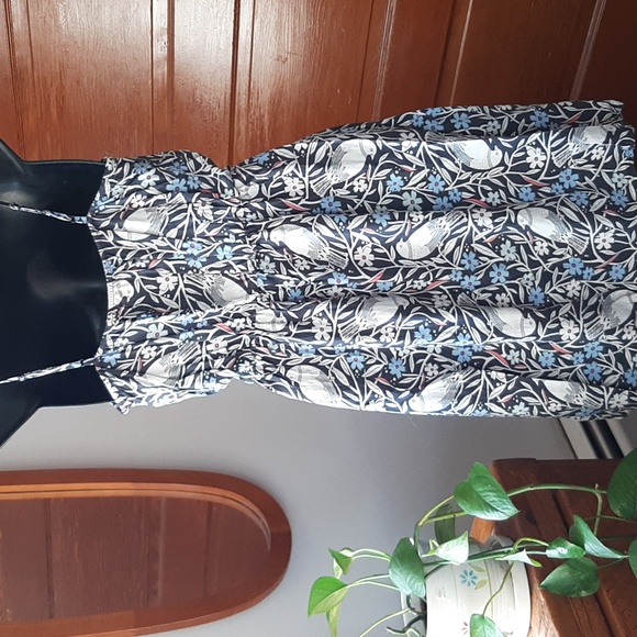 Old Navy Sleeveless Cami-Waisted Dove Floral Dress Small - Picture 2 of 8